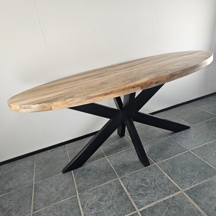 Dining table Oval 210x110cm (6cm top)