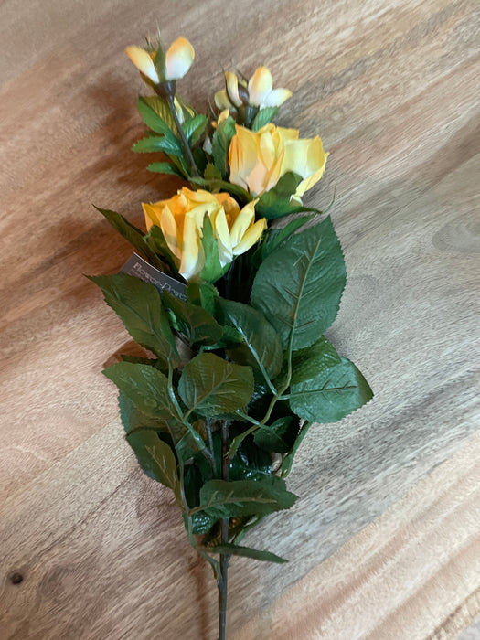 Artificial plant roses yellow